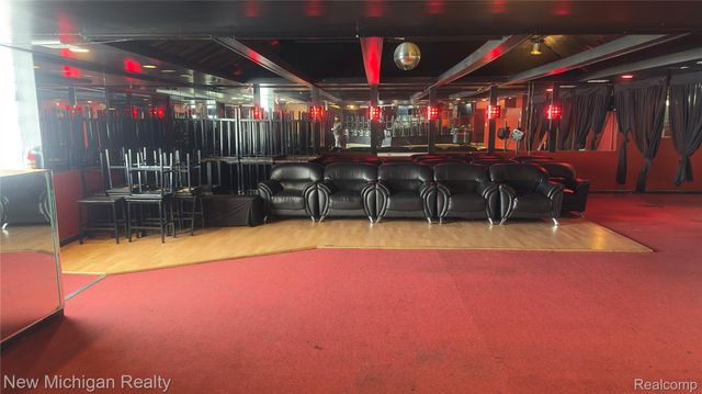 11233 Morang Drive, Detroit, MI 48224