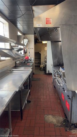 11233 Morang Drive, Detroit, MI 48224