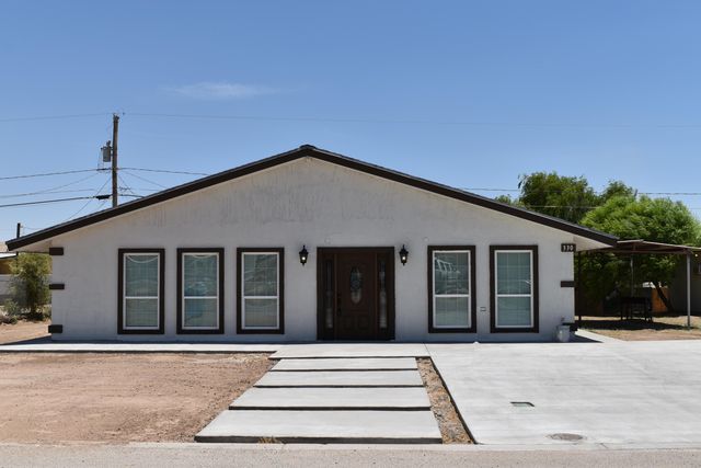 330 Plantation Drive, Clint, TX 79836