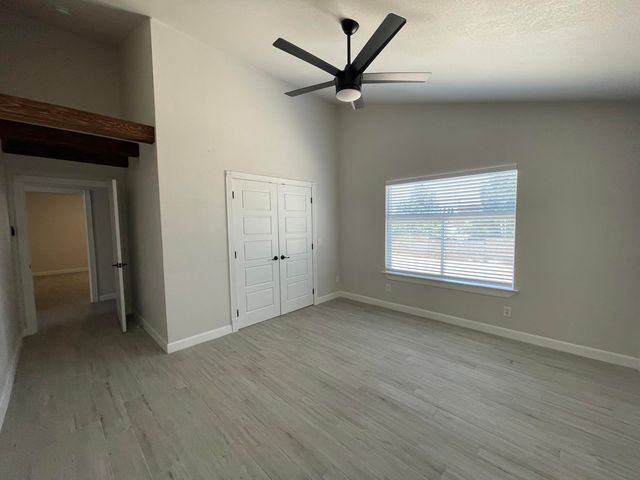 330 Plantation Drive, Clint, TX 79836