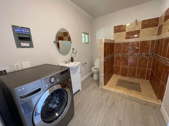 330 Plantation Drive, Clint, TX 79836