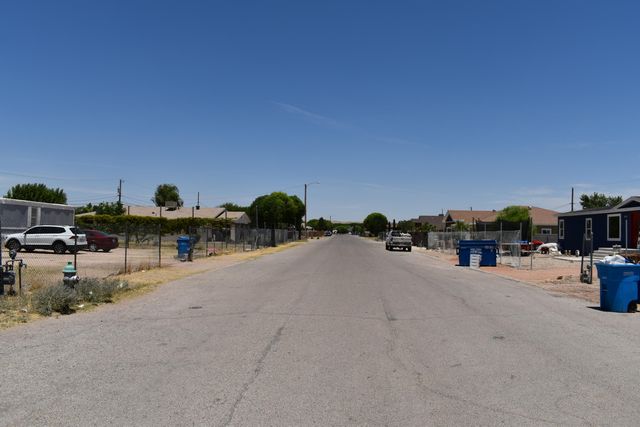 330 Plantation Drive, Clint, TX 79836
