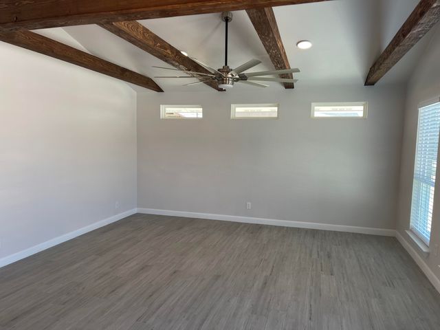 330 Plantation Drive, Clint, TX 79836