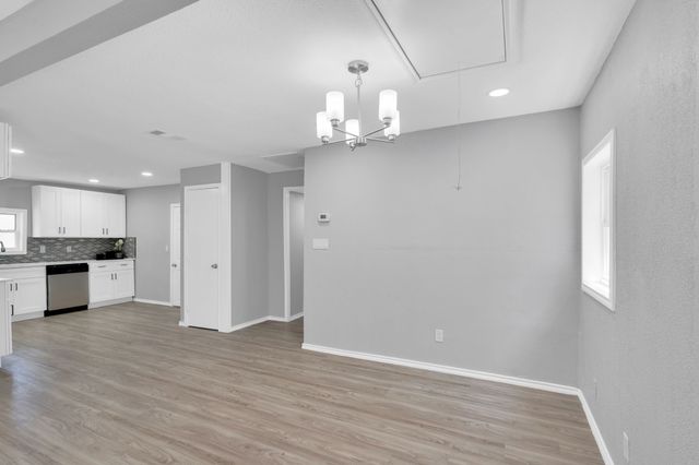 208 Henry Street, Waxahachie, TX 75165
