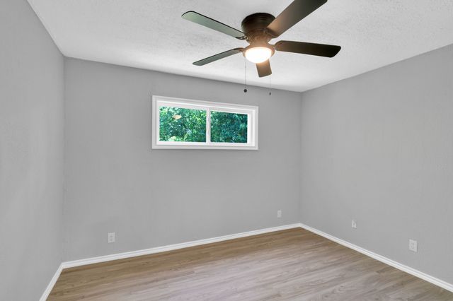 208 Henry Street, Waxahachie, TX 75165