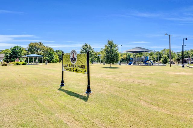 208 Henry Street, Waxahachie, TX 75165