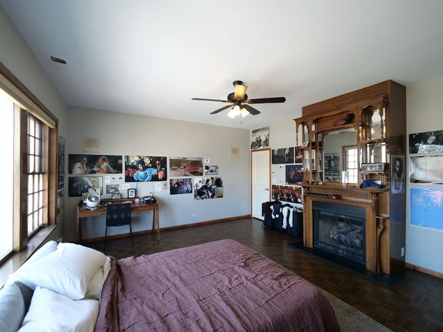 4758 N Ashland Avenue, Chicago, IL 60640