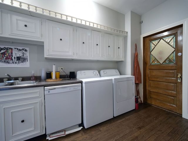 4758 N Ashland Avenue, Chicago, IL 60640