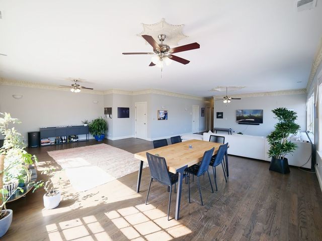 4758 N Ashland Avenue, Chicago, IL 60640