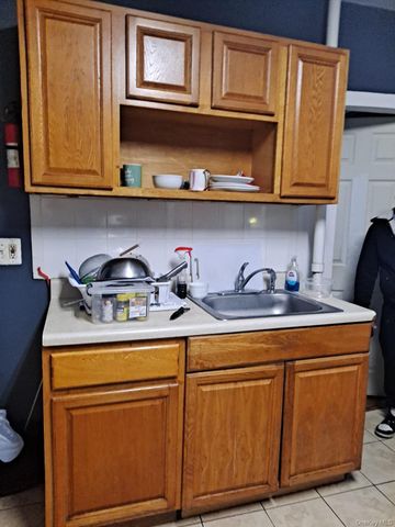 86 William Street, Newburgh, NY 12550