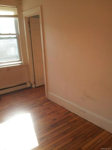 86 William Street, Newburgh, NY 12550