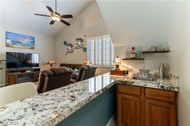 2813 High View Drive, Henderson, NV 89014