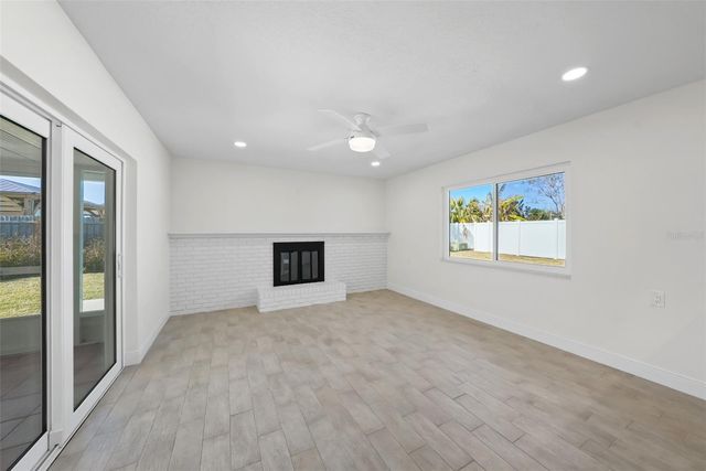 11441 47TH AVENUE N, St Petersburg, FL 33708