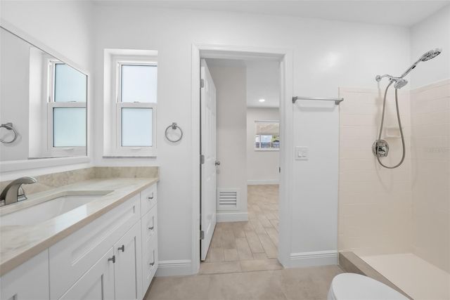 11441 47TH AVENUE N, St Petersburg, FL 33708