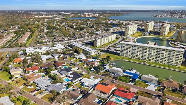 11441 47TH AVENUE N, St Petersburg, FL 33708