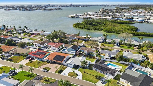 11441 47TH AVENUE N, St Petersburg, FL 33708