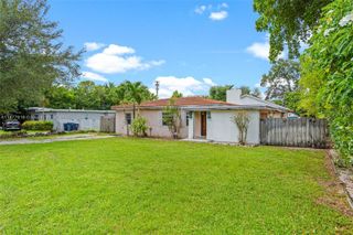 7862 SW 67th Ave, South Miami, FL 33143