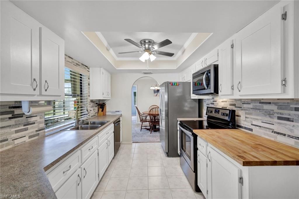 Image 12 of property listing at 215 SE 12th AVE, Cape Coral, FL 33990