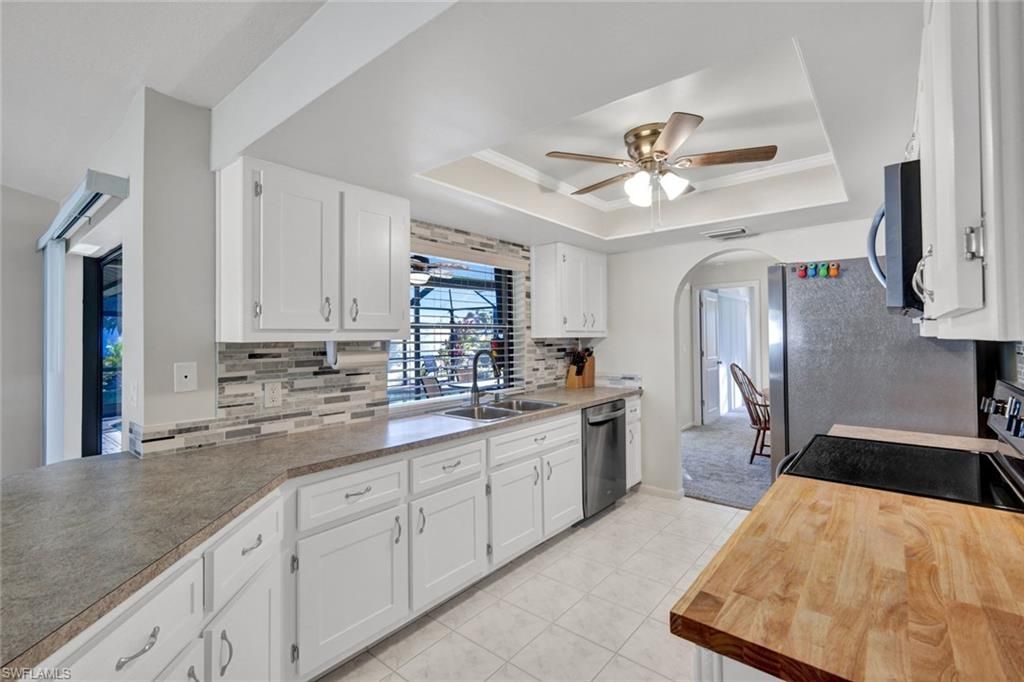 Image 13 of property listing at 215 SE 12th AVE, Cape Coral, FL 33990