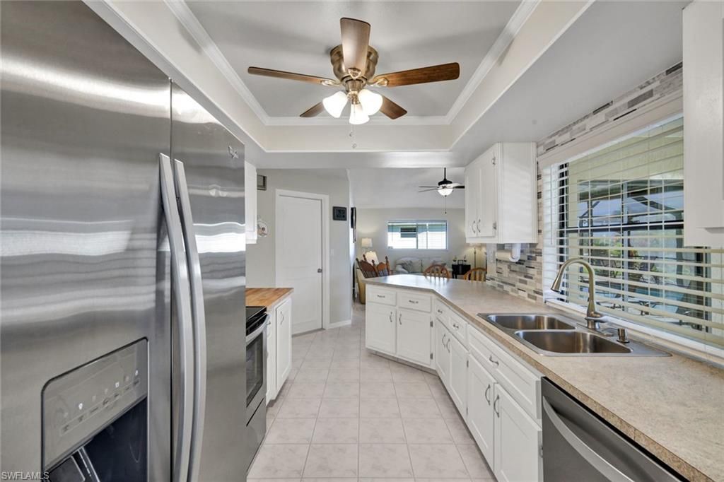 Image 14 of property listing at 215 SE 12th AVE, Cape Coral, FL 33990