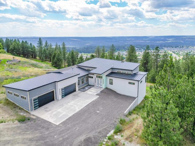 8905 N Rustle Rd, Spokane, WA 99208