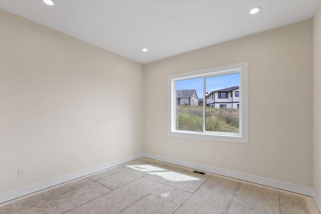 8905 N Rustle Rd, Spokane, WA 99208