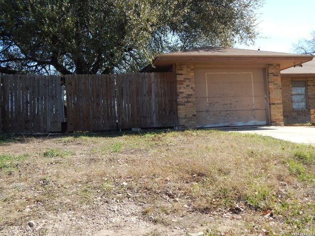 1506 Eichen Rd, New Braunfels, TX 78130
