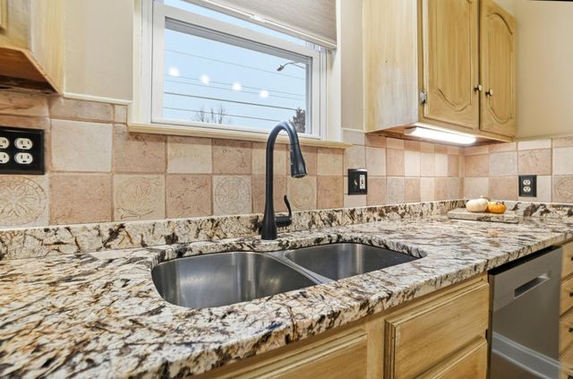 253 Powhatan Avenue, Columbus, OH 43204