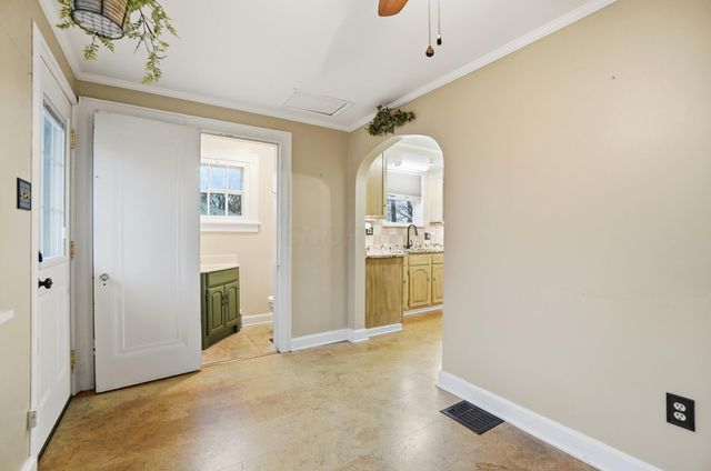 253 Powhatan Avenue, Columbus, OH 43204