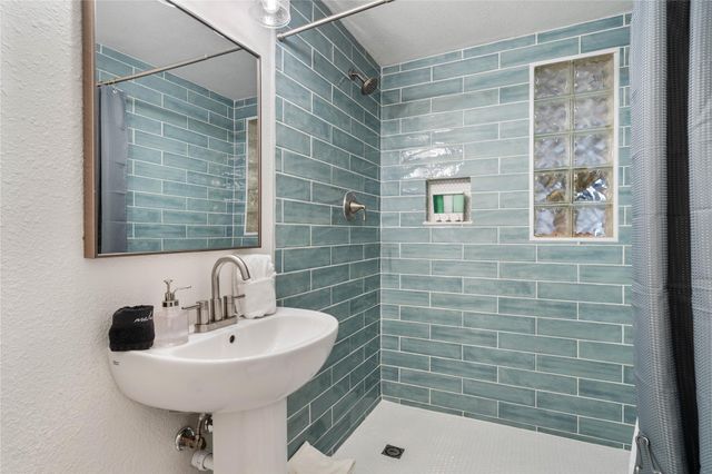 2106 Kenwood Ave, Austin, TX 78704