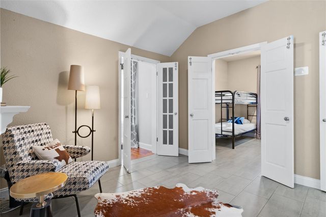 2106 Kenwood Ave, Austin, TX 78704