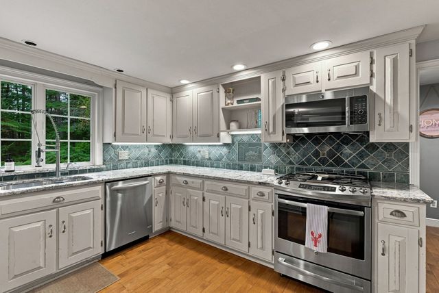 57 High Ridge Road, Boxford, MA 01921