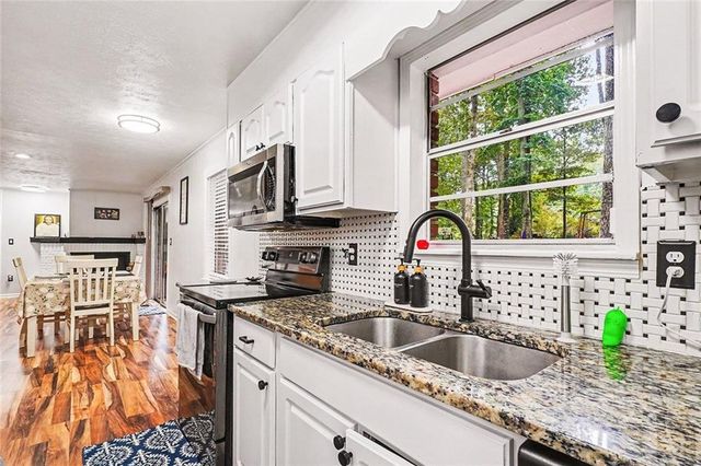 5714 Amalfi Way, Douglasville, GA 30135