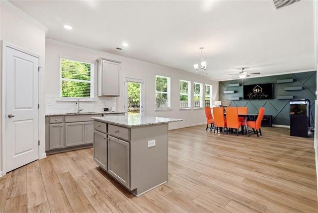 731 River Gardens Drive SE, Atlanta, GA 30354