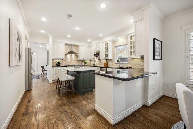 2621 Morrison Street, Houston, TX 77009