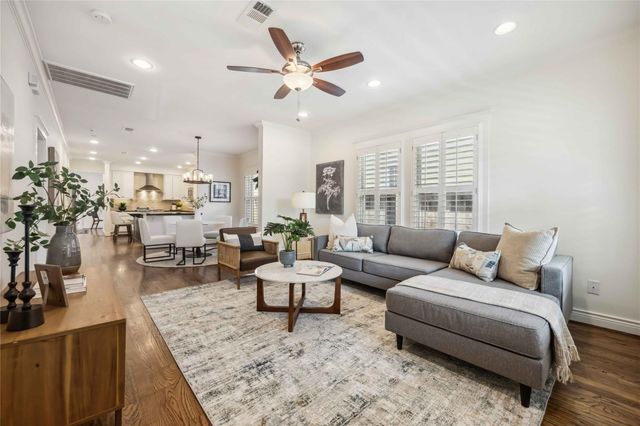 2621 Morrison Street, Houston, TX 77009