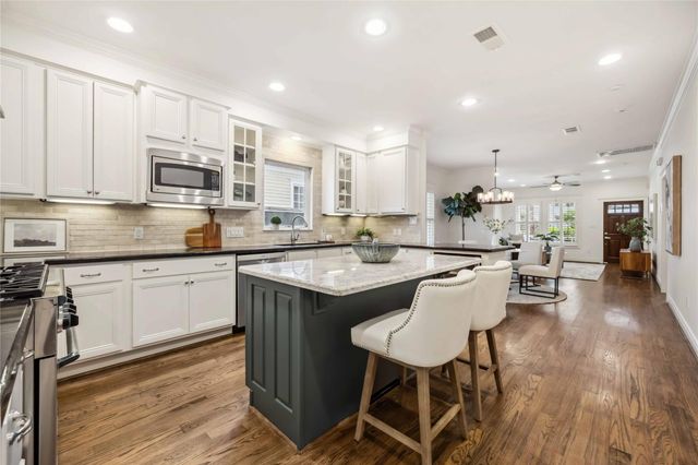 2621 Morrison Street, Houston, TX 77009