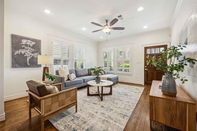 2621 Morrison Street, Houston, TX 77009