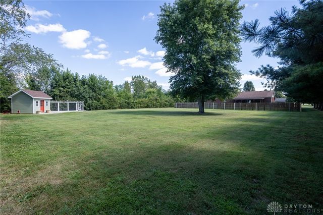 2747 W Lonesome Dove Lane, Springfield, OH 45505