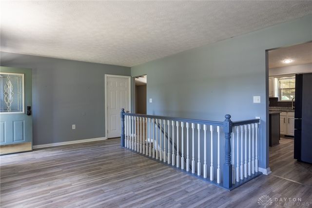 2747 W Lonesome Dove Lane, Springfield, OH 45505