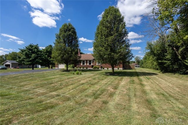 2747 W Lonesome Dove Lane, Springfield, OH 45505