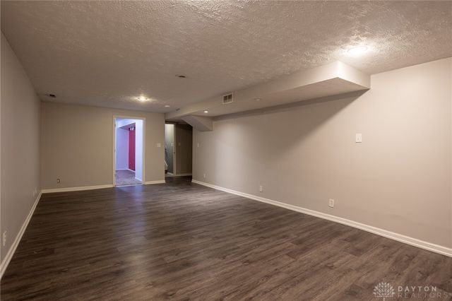 2747 W Lonesome Dove Lane, Springfield, OH 45505