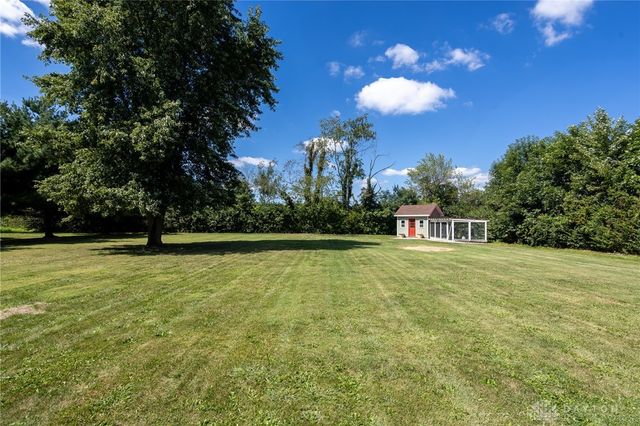 2747 W Lonesome Dove Lane, Springfield, OH 45505