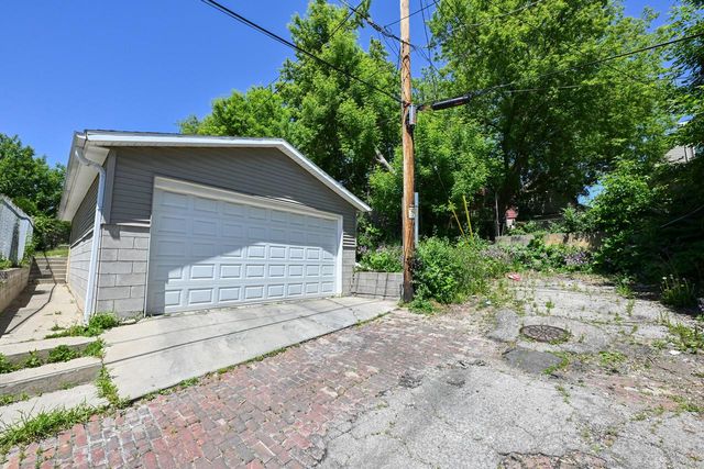 1818 S 6th STREET, Milwaukee, WI 53204