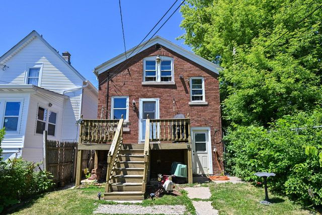 1818 S 6th STREET, Milwaukee, WI 53204