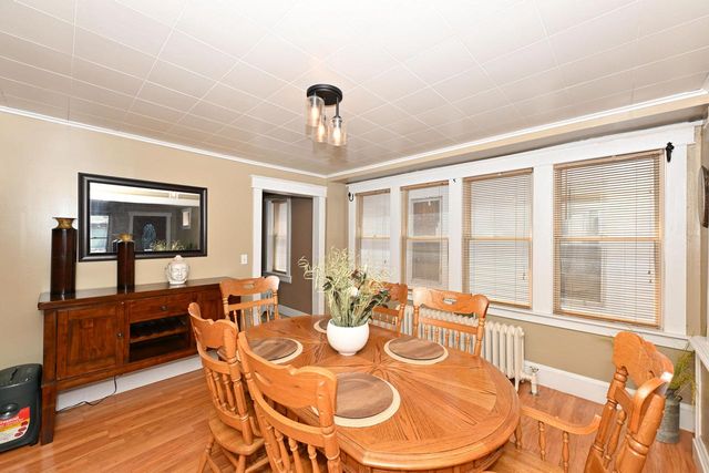 1818 S 6th STREET, Milwaukee, WI 53204