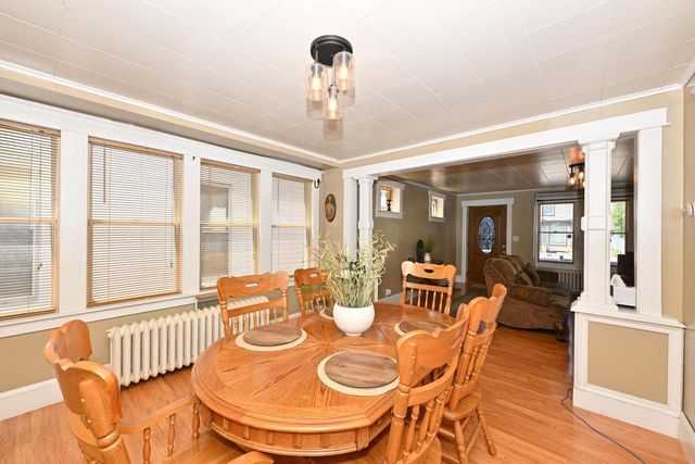 1818 S 6th STREET, Milwaukee, WI 53204