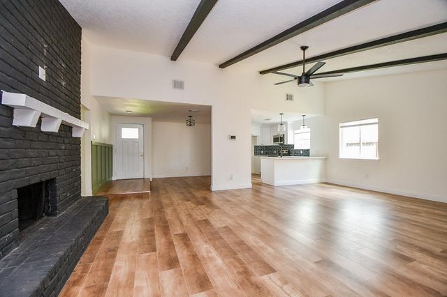 16510 Blackhawk Boulevard, Friendswood, TX 77546