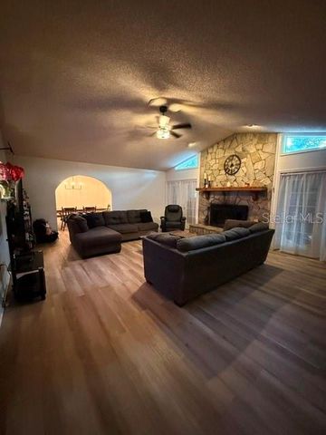 40145 W 7TH AVENUE, Umatilla, FL 32784