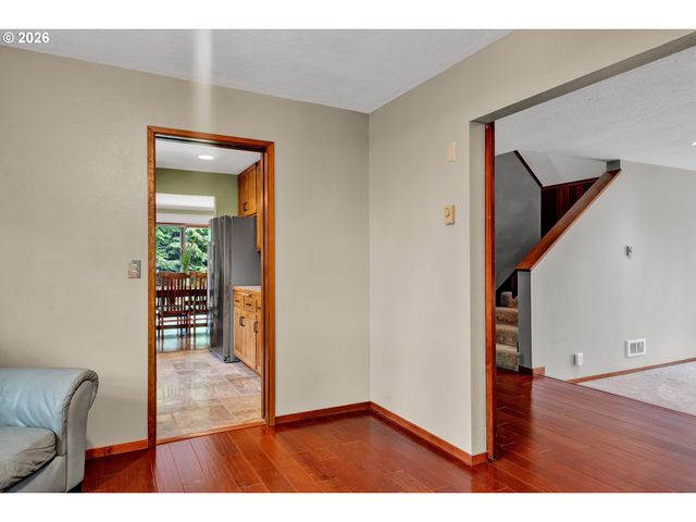 2270 UPAS Pl, Florence, OR 97439